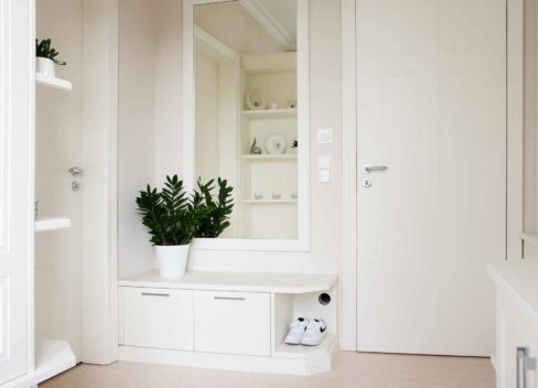 Licht, ansprechend, freundlich - begehbarer Kleiderschank