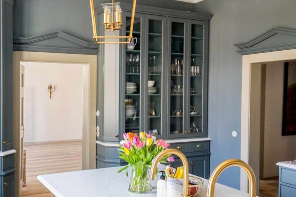 Küche und Türprofile - wie aus einem Guss