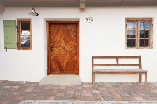 Restaurierte Holztüre, Fensterläden, Holzsprossenfenster nach Maß