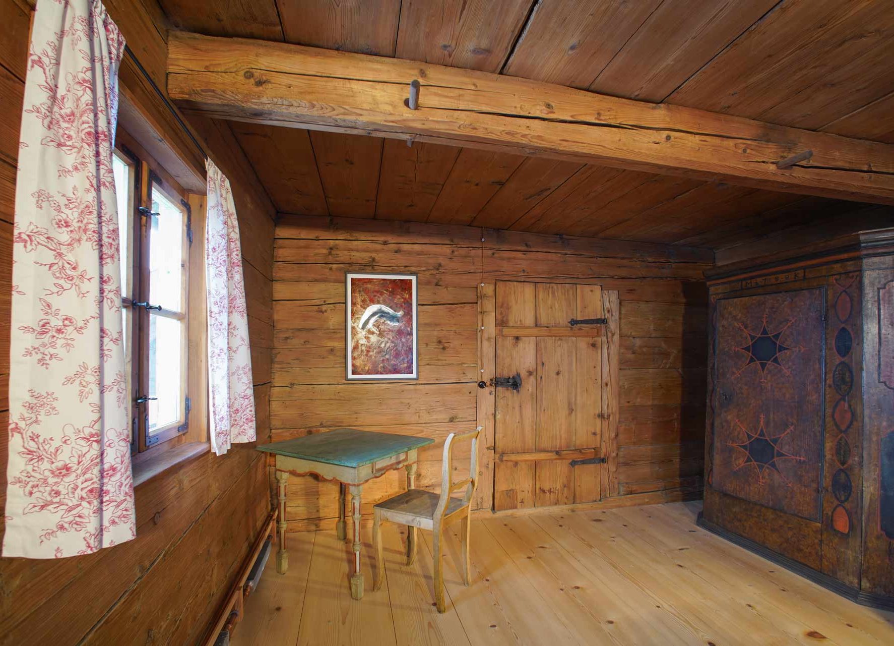 Restaurierter Bauernschrank